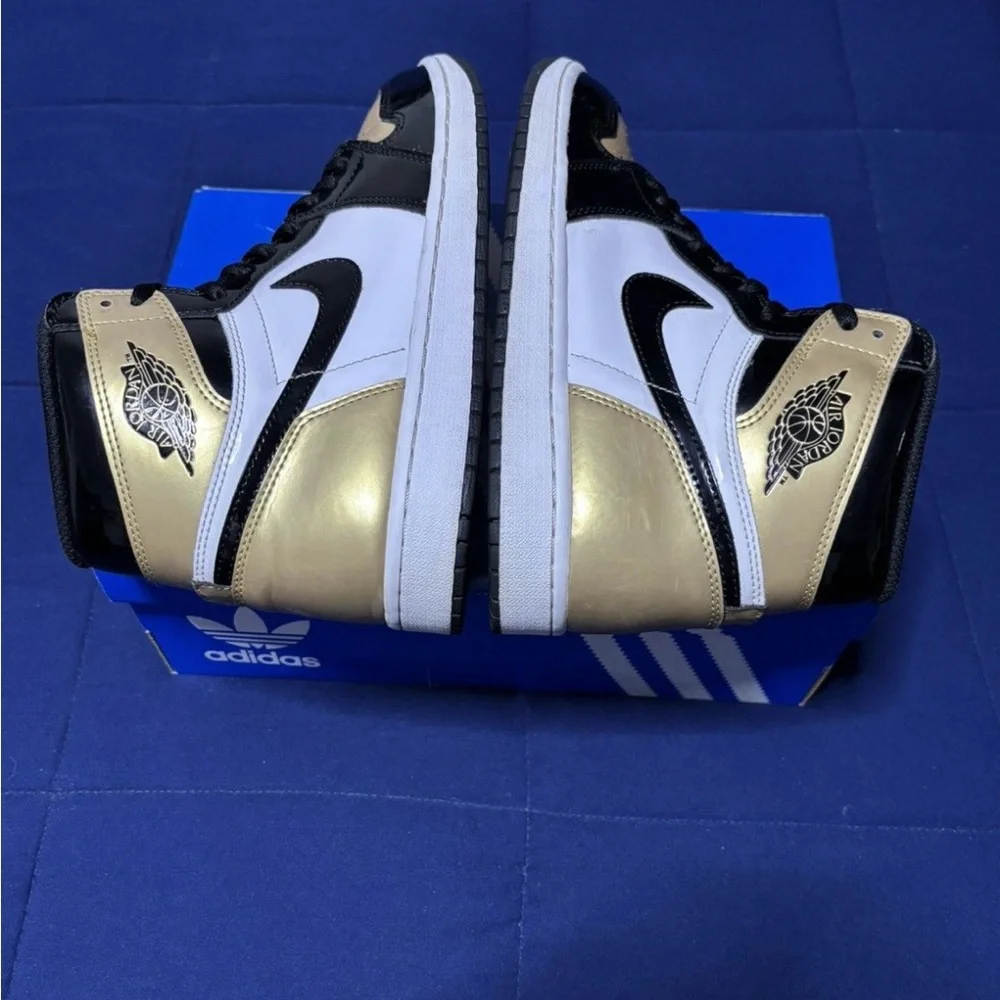 Jordan 1 Retro High OG NRG Gold Toe 2018 Size 9.5